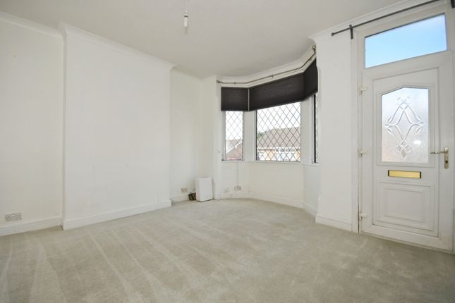 12, Station Lane, Chesterfield photo 3