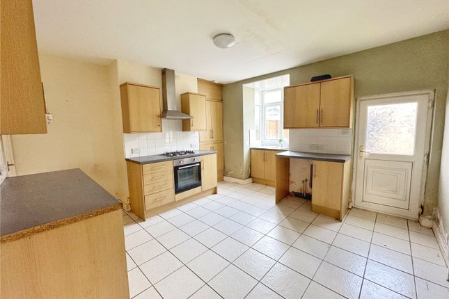 10, Spring Street, Rossendale photo 4