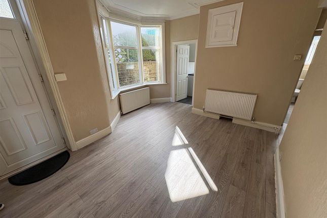 12, Byland Grove, Bradford photo 5