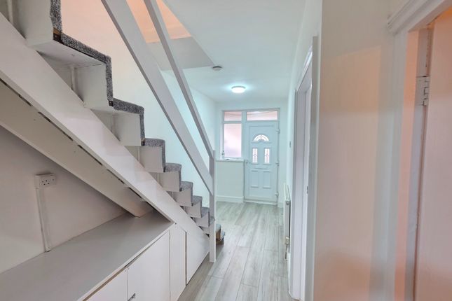 Sutherland Road, London photo 3