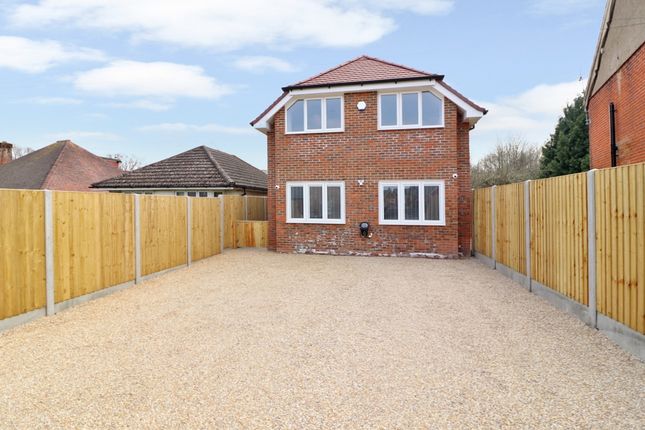 Thumbnail Detached house for sale in Botley Road, West End, Southampton
