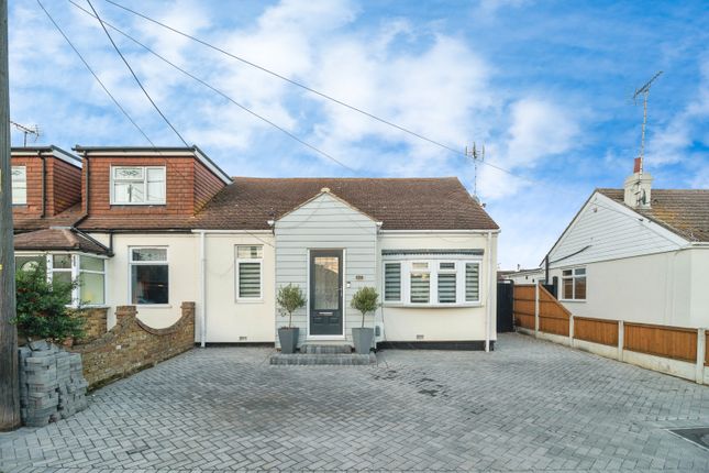 Thumbnail Bungalow for sale in Leicester Avenue, Rochford, Essex