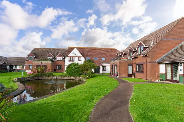 17, Godred Court, Ramsey photo 2