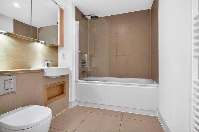 Flat 65, Sledge Tower,, Dalston Square, London photo 4