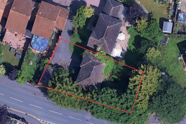 20, Tansy Close, Surrey photo 2