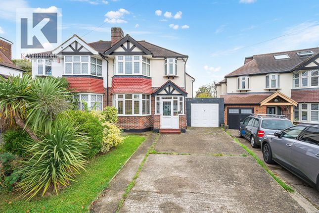 Ravensfield Gardens, Kt19 0Sr