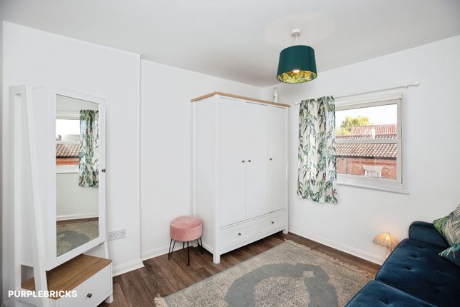 19b, North Street, Horncastle photo 4