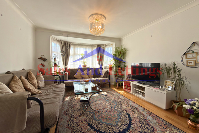 Ormesby Way, Harrow  photo 2