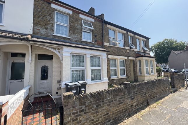 Terraced To Rent Rollit Crescent, Hounslow Tw3