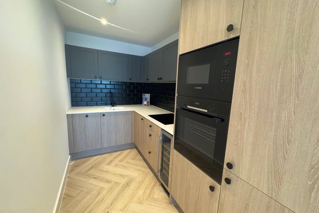 Apartment 2202 Bankside,, 12 Bankside Boulevard, Salford photo 4