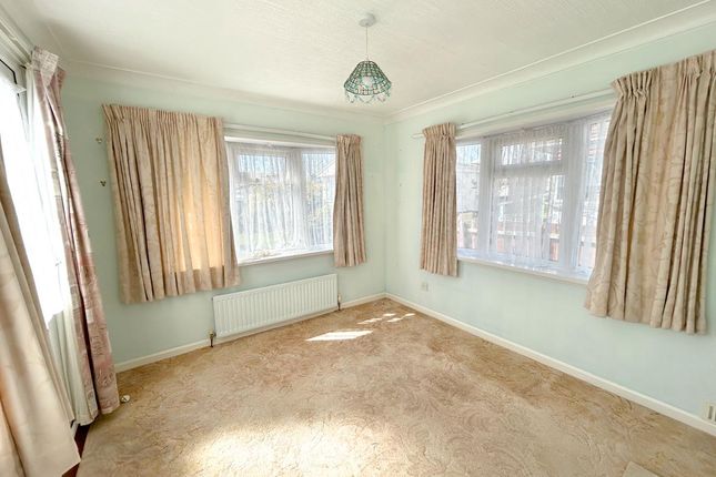 44, Glenhaven Park, Helston photo 2