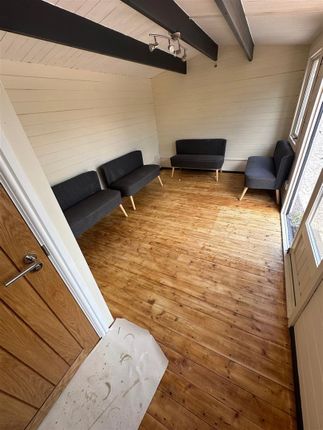 Garden Room.Jpg