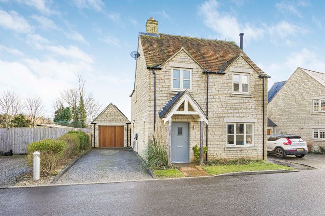 Thumbnail Detached house for sale in Saxon Way, Fairford, Gloucestershire