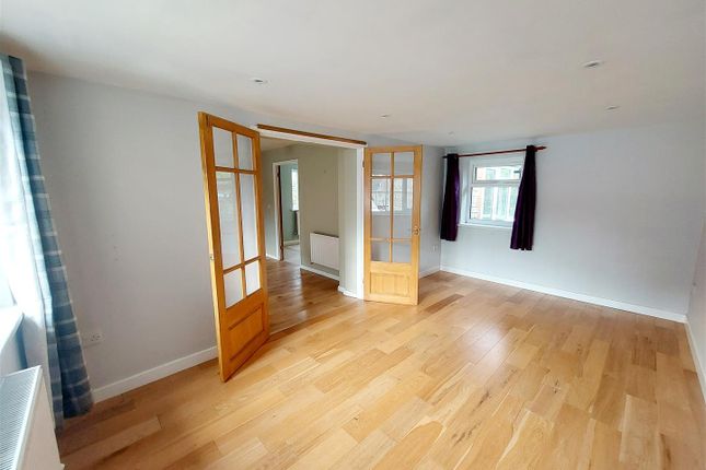 36, Ffordd Ger Y Llyn, Swansea photo 3