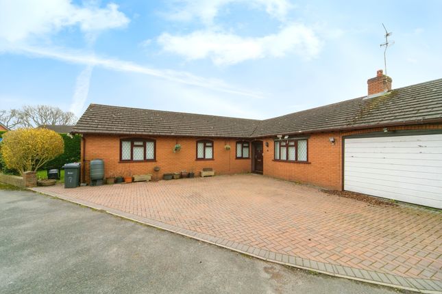 Thumbnail Bungalow for sale in Glebe Meadows, Mickle Trafford, Chester, Cheshire