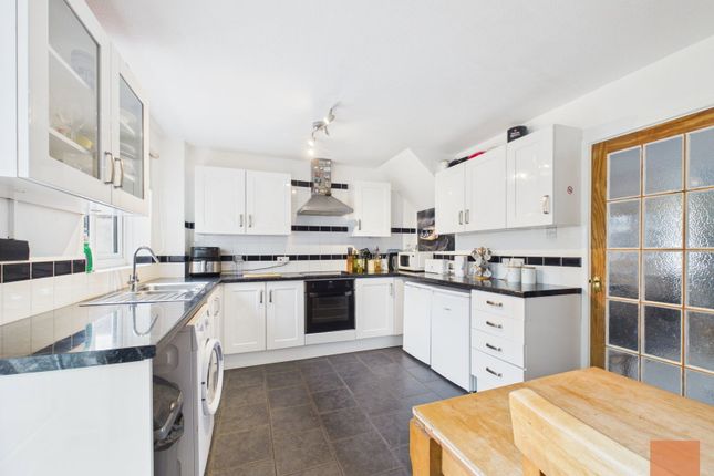 24, Bosvean Road, Nr Truro photo 4