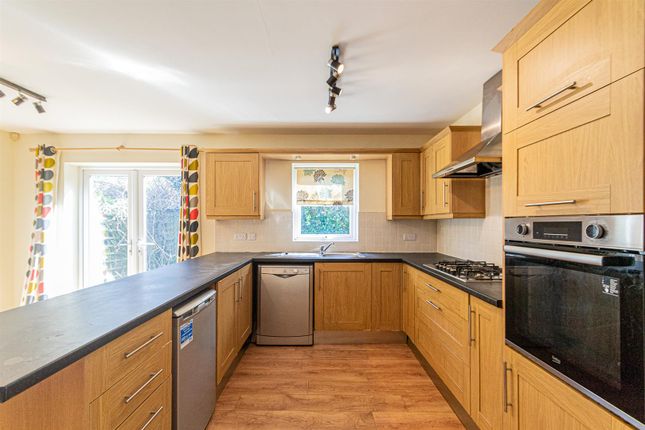 10, Fairfield Gardens, Warrington photo 4