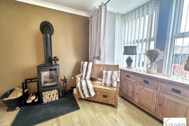 Glanhaul, Southend Terrace, Bargoed photo 4