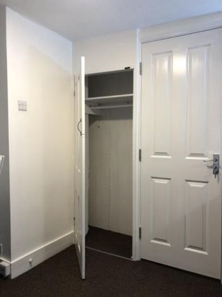 Room 5, 16b, St. Johns Street, Bicester photo 2