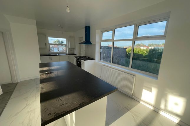 233, Middleton Road, LEEDS photo 3