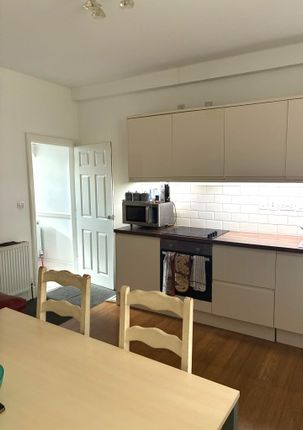 36 Savile Place , Savile Place, Leeds photo 5
