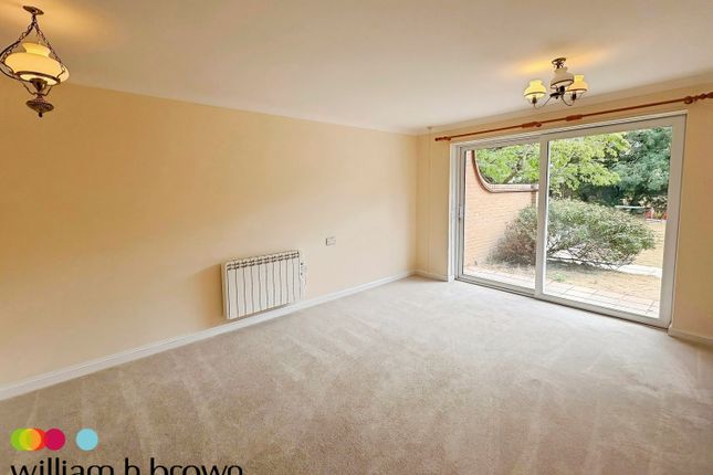 Flat 5, Oakhampton House, East Barton Road, BURY ST. EDMUNDS photo 4