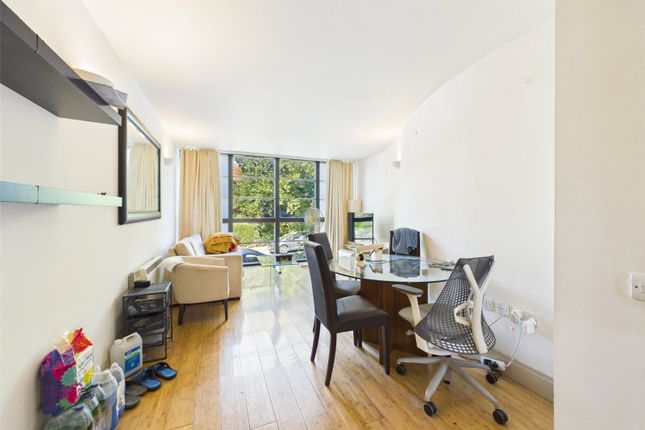Flat 14, 480, London Road, Middlesex photo 2