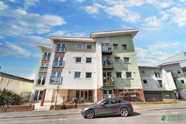 Thumbnail Flat for sale in Verney Street, Exeter