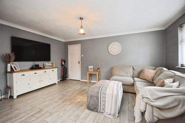 15, Kemsley Road, Colchester photo 4