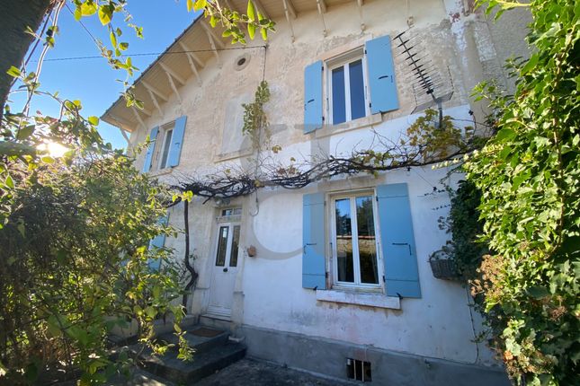 Property for sale in Valreas, Provence-Alpes-Cote D'azur, 84600, France