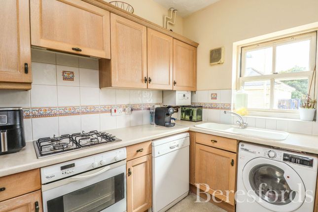 47, County Place, Essex photo 4