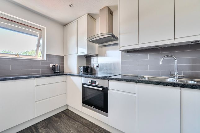 45, Shapland Way, London photo 4