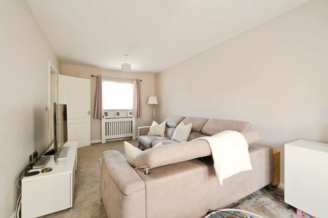 6, Wentworth Close, Milford Haven photo 3