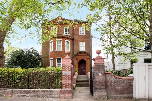 Flat to rent in Rosslyn Hill, Hampstead, London