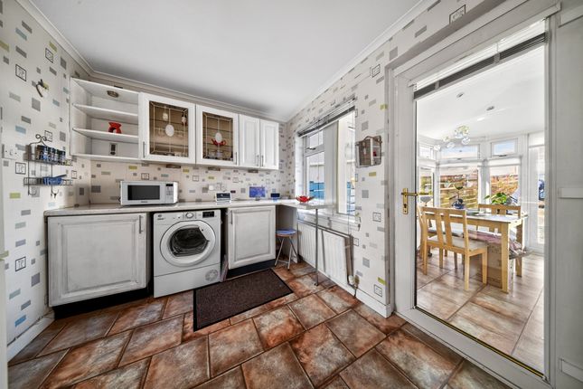 19, Flenders Avenue, Glasgow photo 4