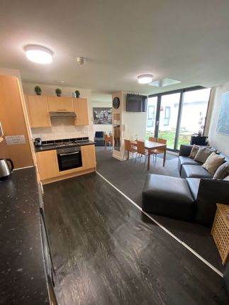Flat to rent in Henry Street, Liverpool