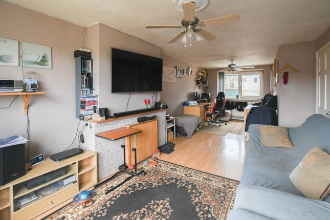 End terrace house for sale in Colton Crescent, Dover