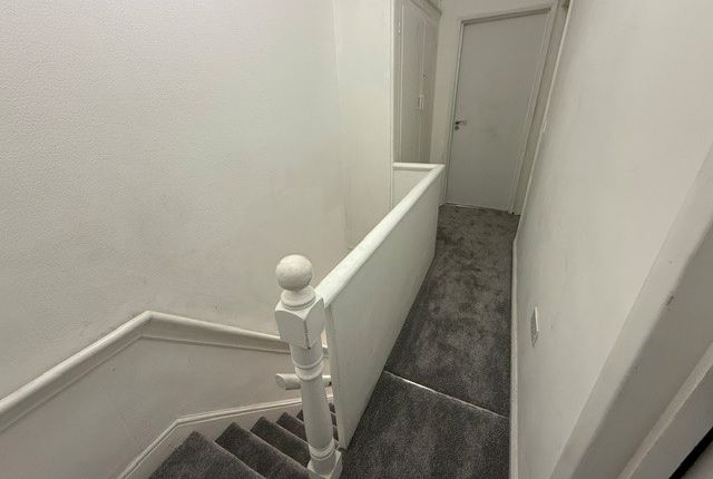 Room 2, Crewe photo 5