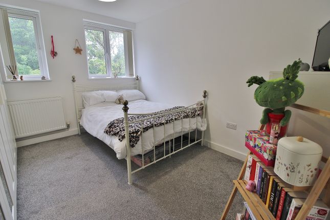 Flat D, 6, The Spinney, Waterlooville photo 4