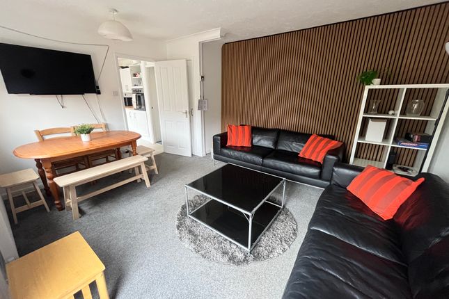 18, Culverland Close, Exeter photo 4