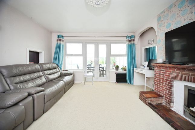 11, Hart Hill Lane, Luton photo 3