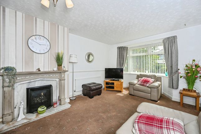 24, West Drive, Warrington photo 3