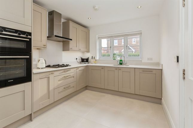 12, Hyde Street, Aylesbury photo 2
