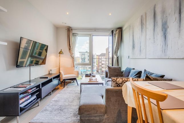 Flat 16, Horizon House, London photo 4