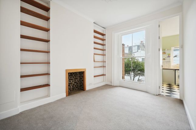 Flat to rent in Moorhouse Road, London