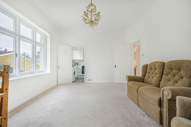 Flat 2, Towerfields, Westerham Road, Keston photo 2