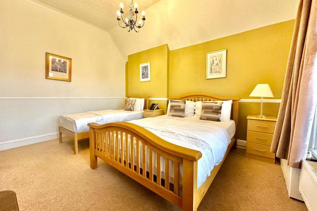 Whatsapp Image 2025-11-15 At 11.26.24_B54283Af.Jpg