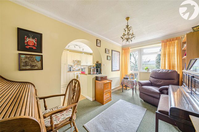 2, Woodland Way, Kent photo 4