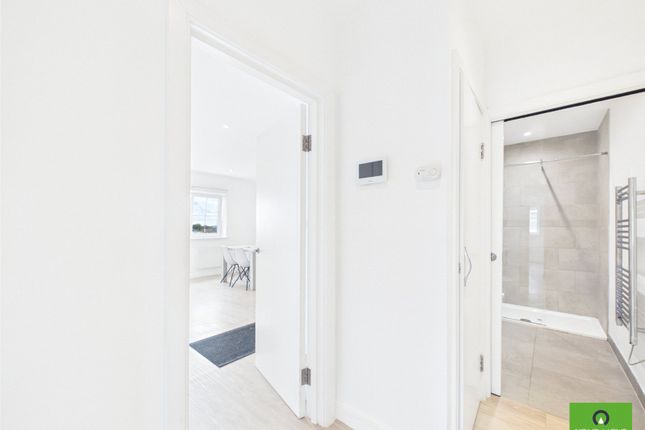 Flat 20, Pelham House, 124, High Street, Hornchurch photo 2