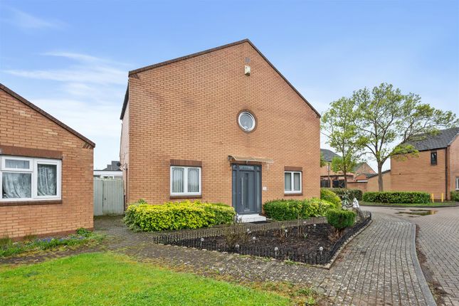 3-bed detached on 22, Verdon Drive, Milton Keynes, £350,000